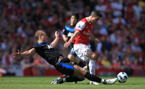 她更像是一 她更像是一